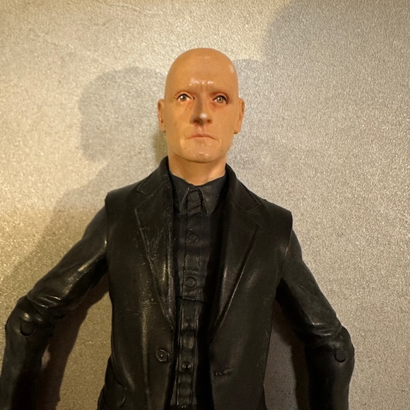 DC Diamond Select Gotham Victor Zsasz 7” Action Figure Rise of the Villains - Picture 3 of 5